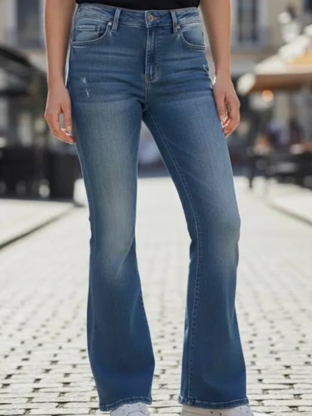 BKE Stella Mid Rise Slim Fit Flare Jeans Size 26x32 EUC